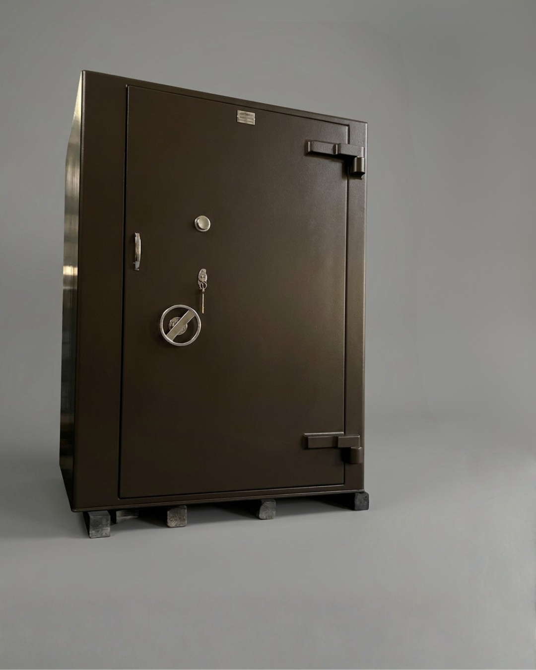 Fortress-grade safe model 1, high-security bank vault, Hashim Engineering Industries Jordan