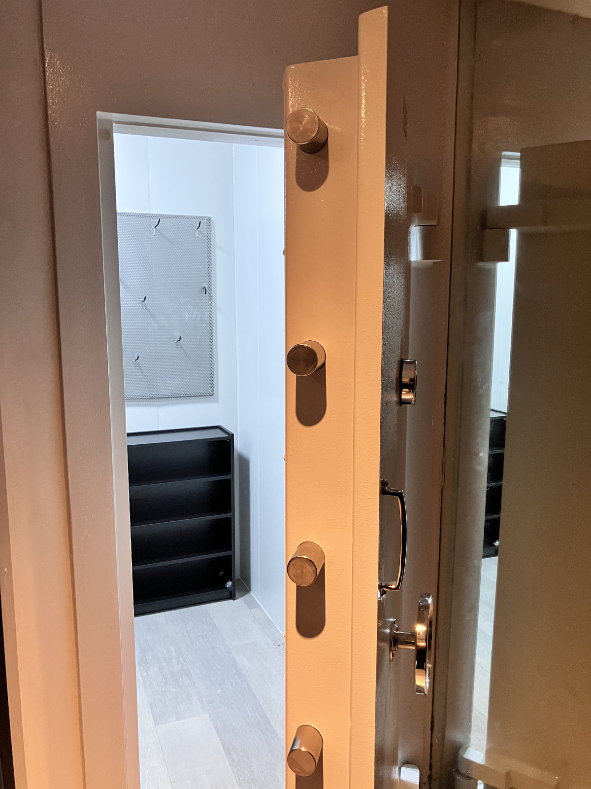 Underground concealed gun room, luxury armoured vault, hidden behind closet, Hashim Engineering Industries Jordan, view 4